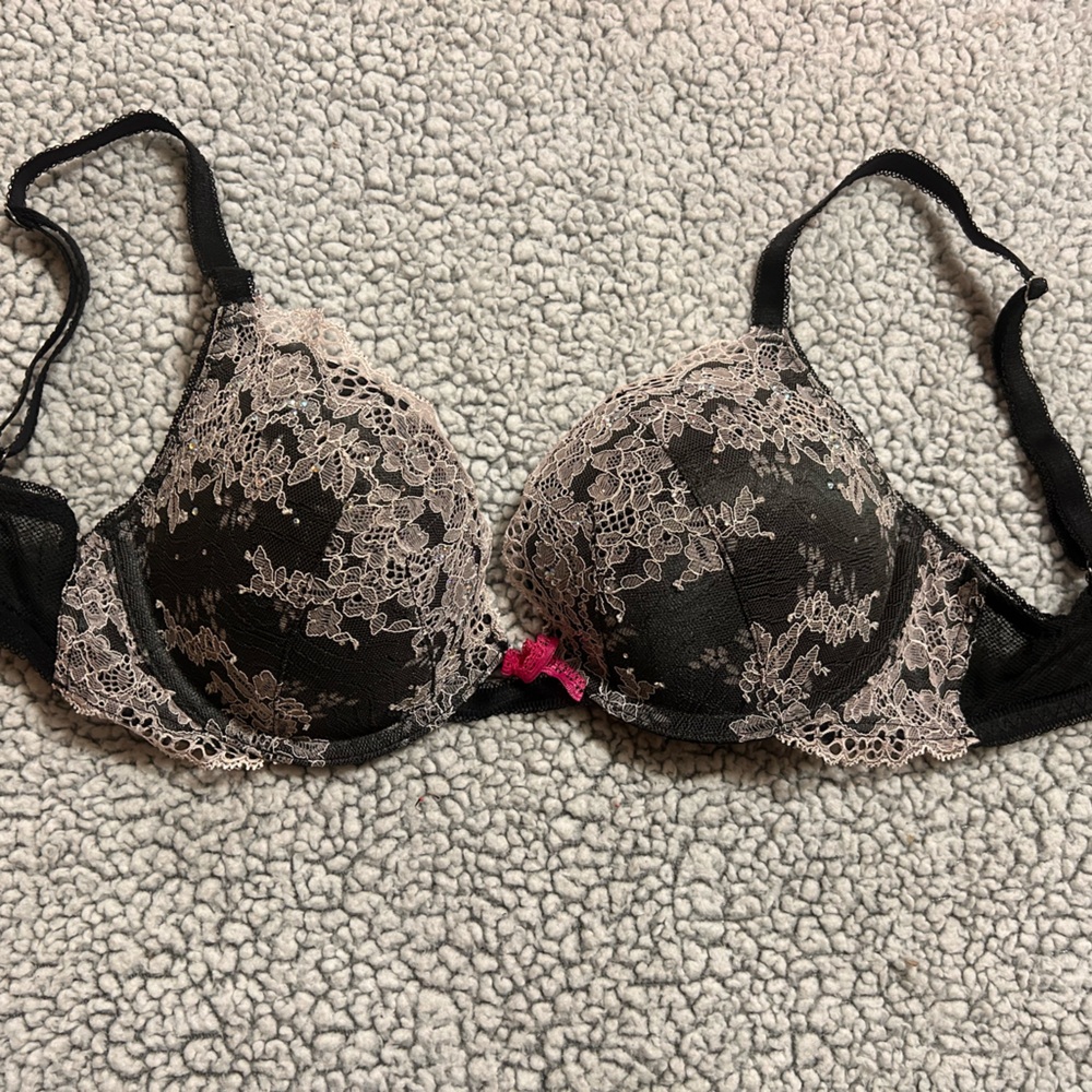 Victoria's Secret Black and Pink Lace Bra